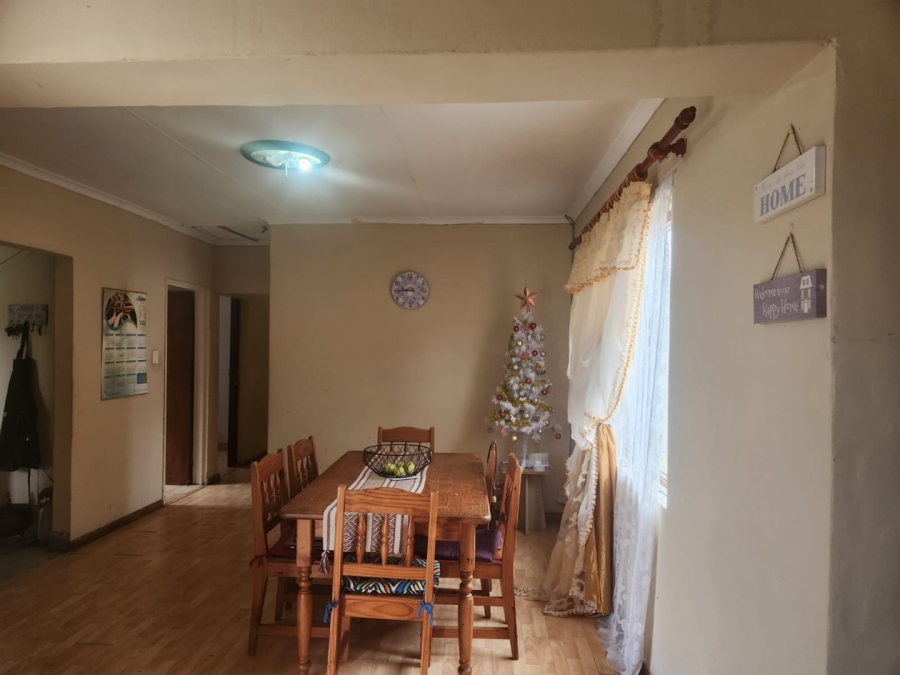 4 Bedroom Property for Sale in Levallia Western Cape